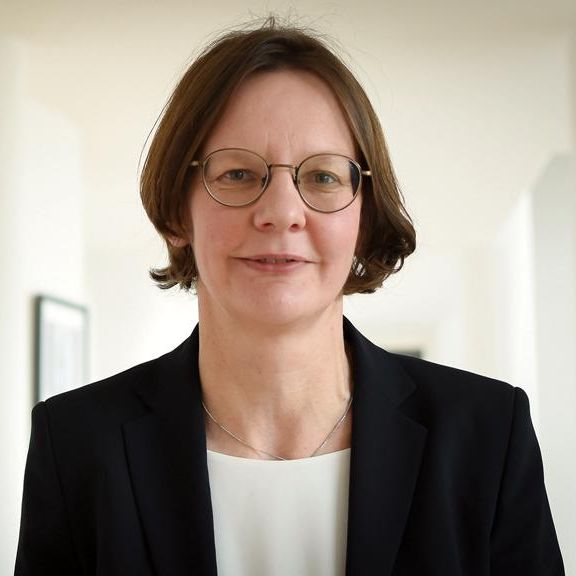 Professor Susanne Baldermann